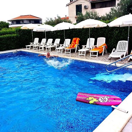 Apartments Baksa Kanfanar Εξωτερικό φωτογραφία
