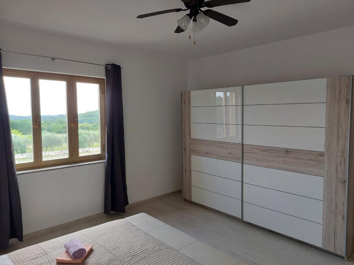 Apartments Baksa Kanfanar Εξωτερικό φωτογραφία