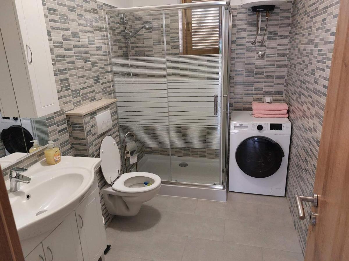 Apartments Baksa Kanfanar Εξωτερικό φωτογραφία