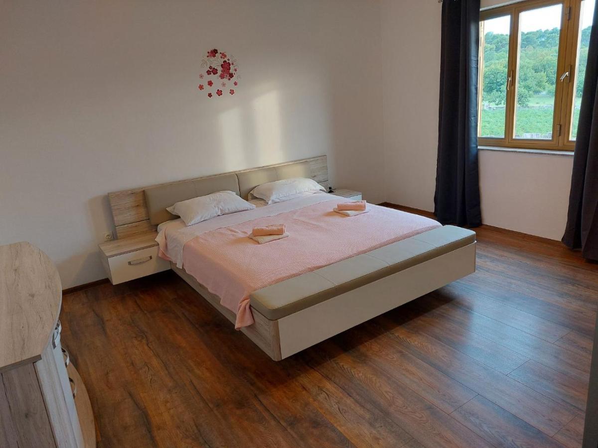 Apartments Baksa Kanfanar Εξωτερικό φωτογραφία